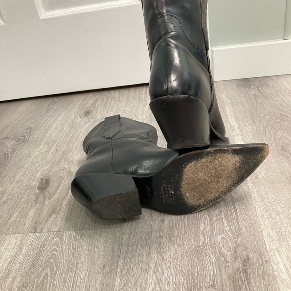 Maison Martin Margiela black cowboy boot. $1290
Size 38(8 US). - Picture 12 of 13